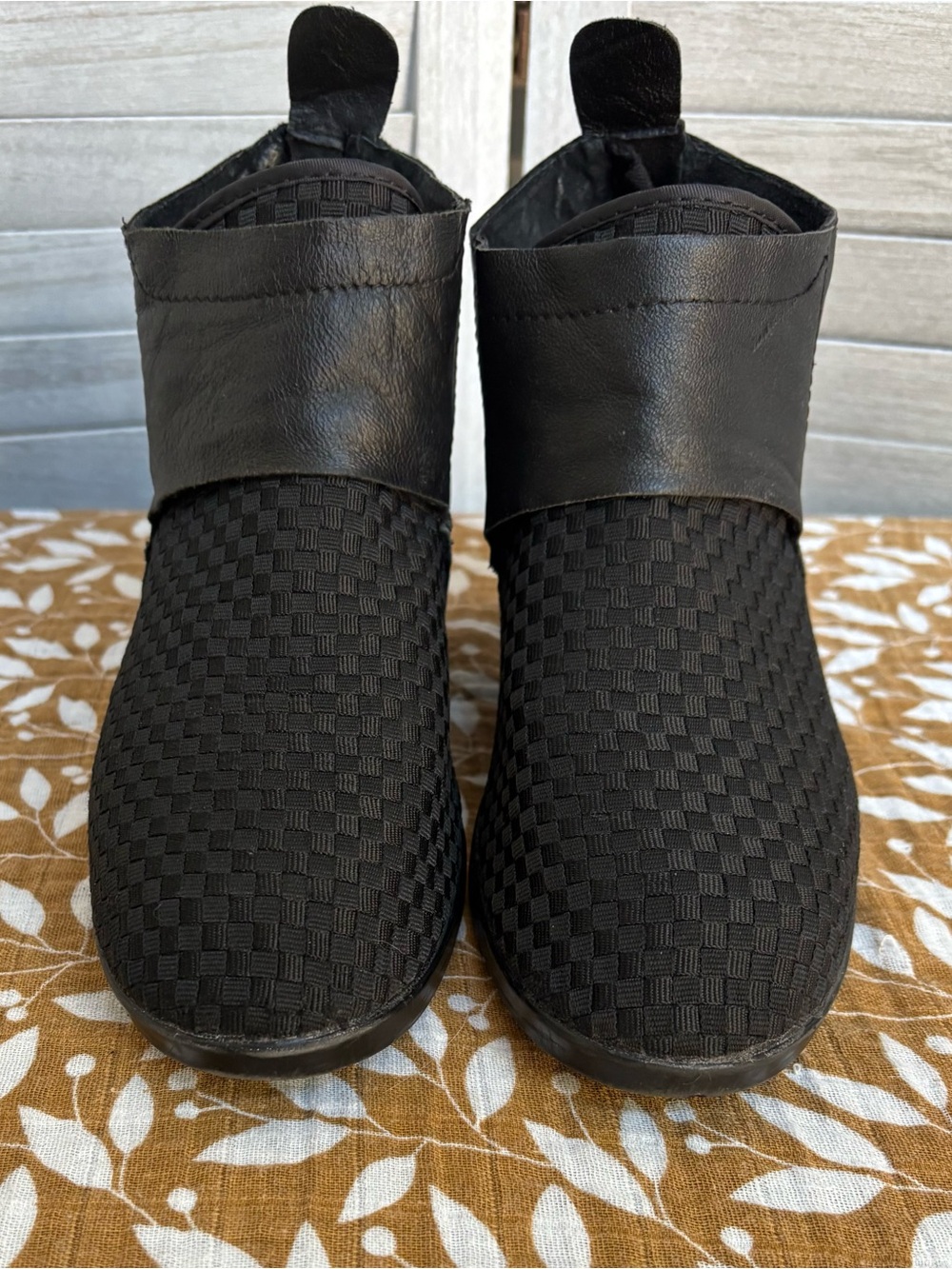 Bernie Mev Womens Zen Celine Boot size EU39 US 8.5